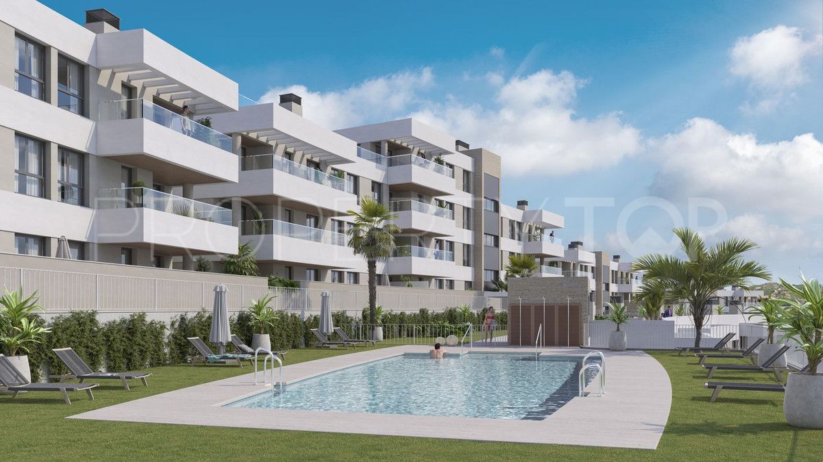 Apartamento en venta de 3 dormitorios en Estepona