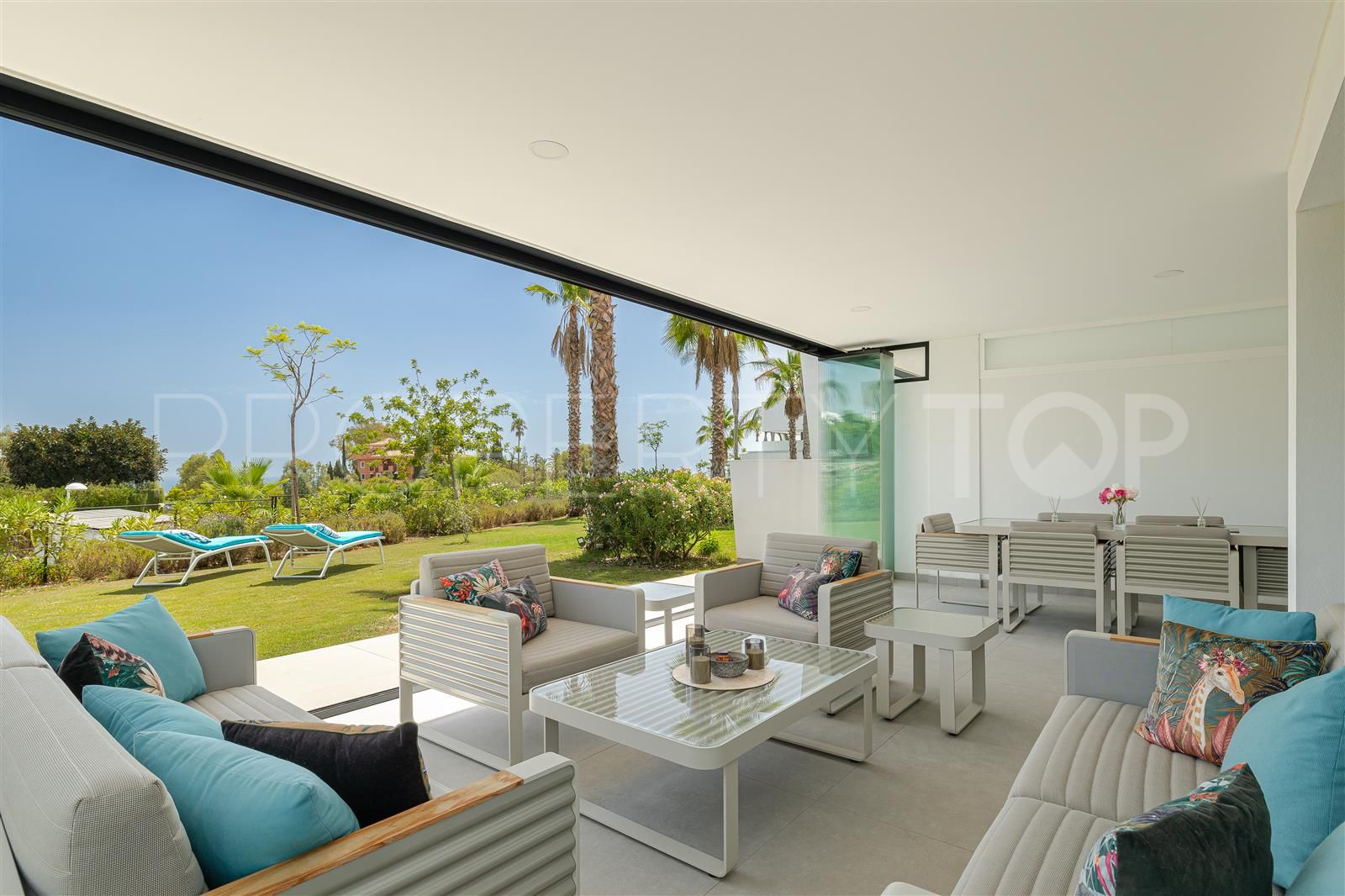 Apartamento planta baja a la venta en Estepona Hills