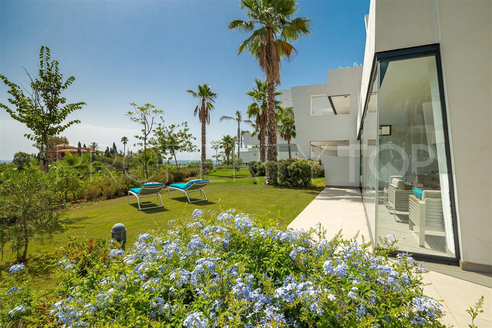 Apartamento planta baja a la venta en Estepona Hills