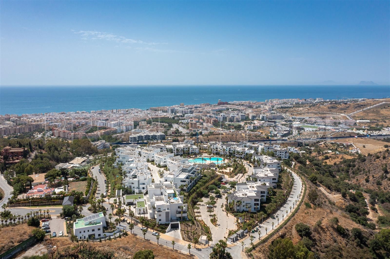 Apartamento planta baja a la venta en Estepona Hills