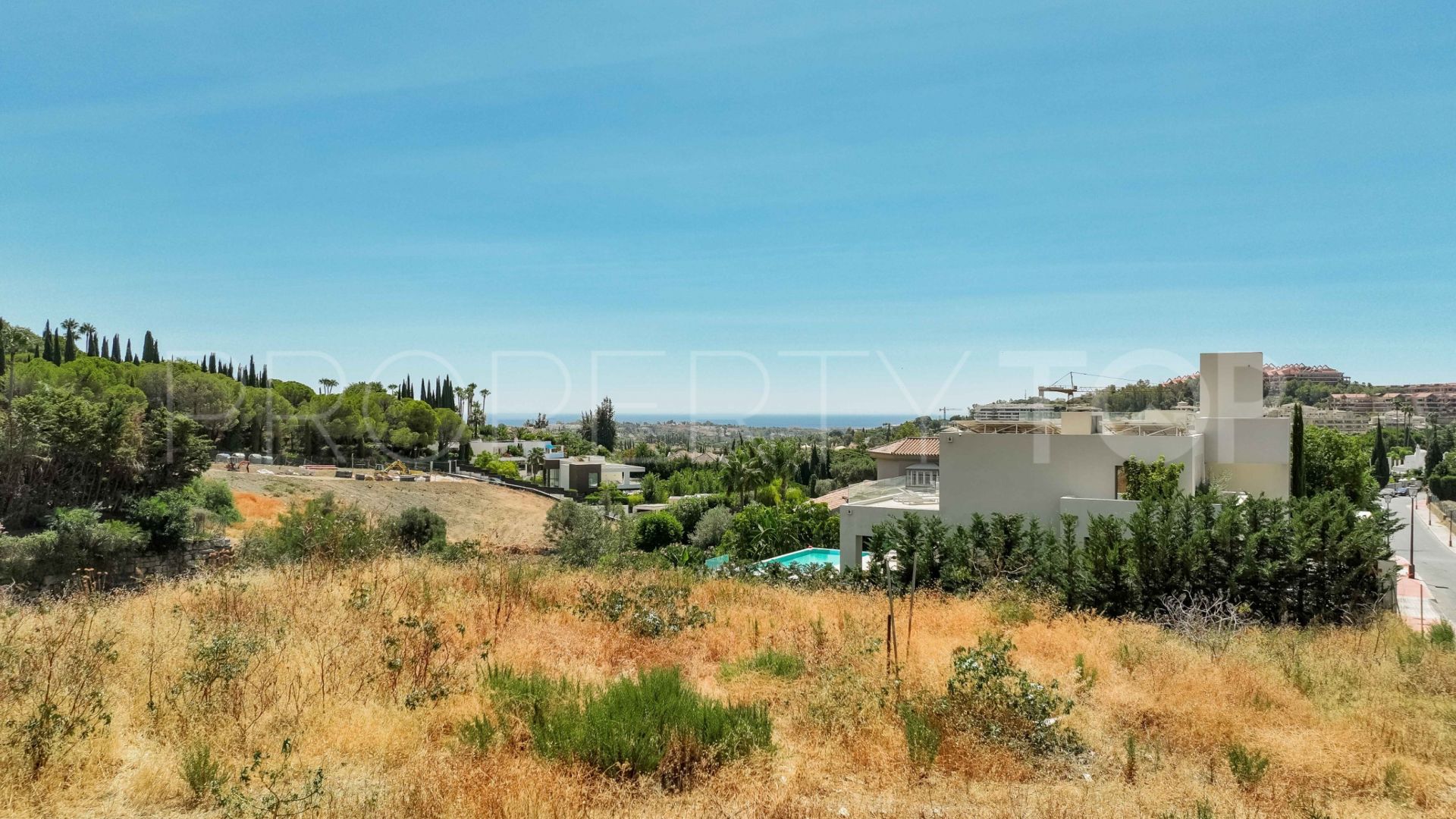 Plot for sale in Nueva Andalucia