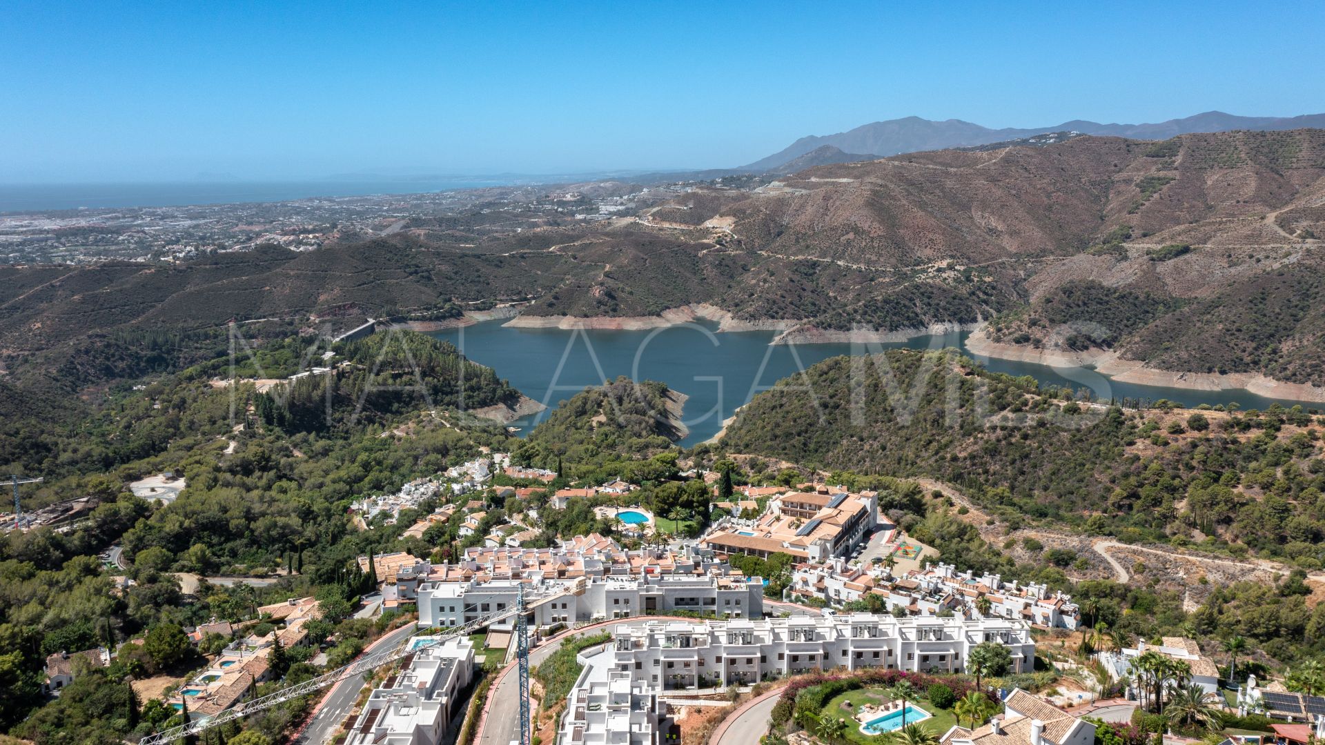 For sale Marbella City town house with 3 bedrooms