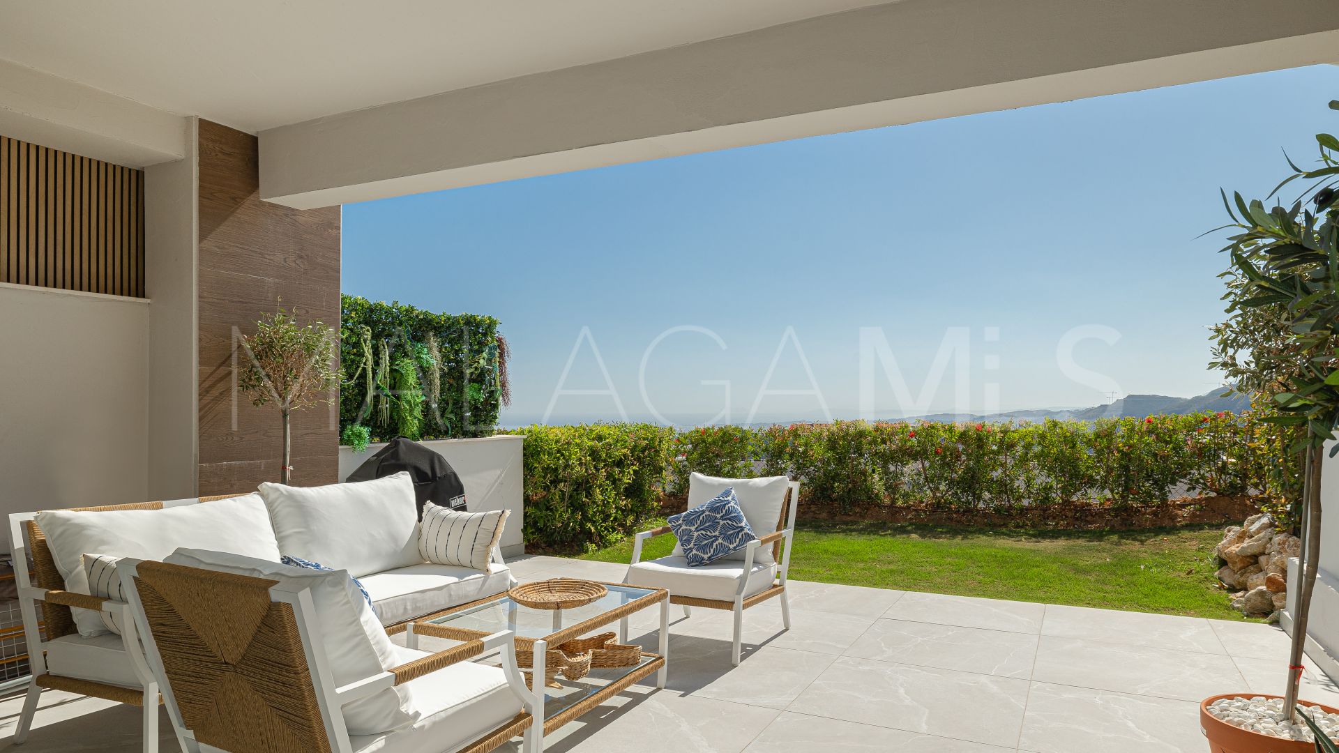 For sale Marbella City town house with 3 bedrooms