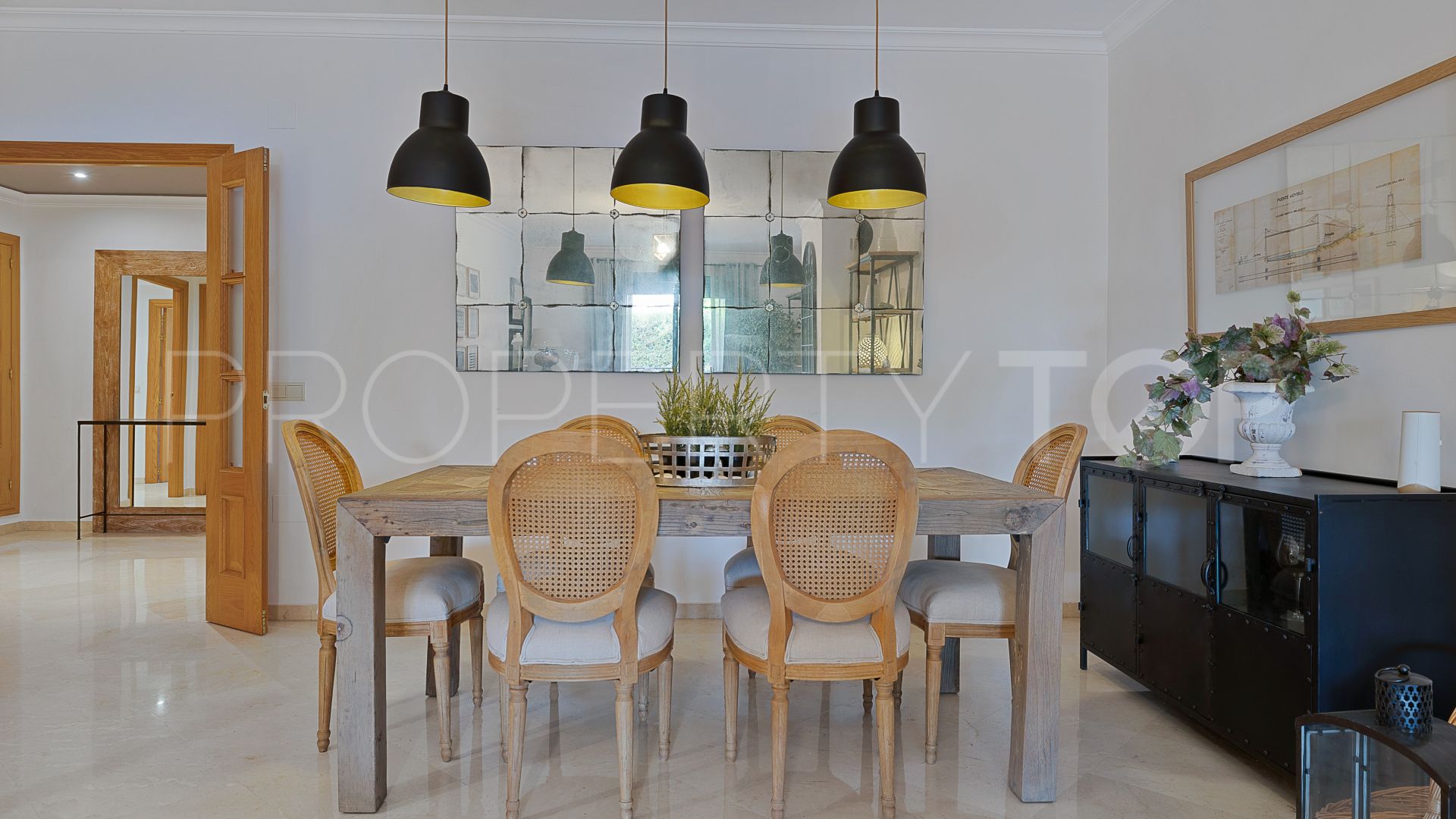 Apartamento planta baja a la venta en San Pedro de Alcantara