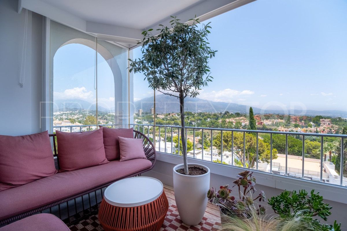 For sale 2 bedrooms apartment in Marbella - Puerto Banus