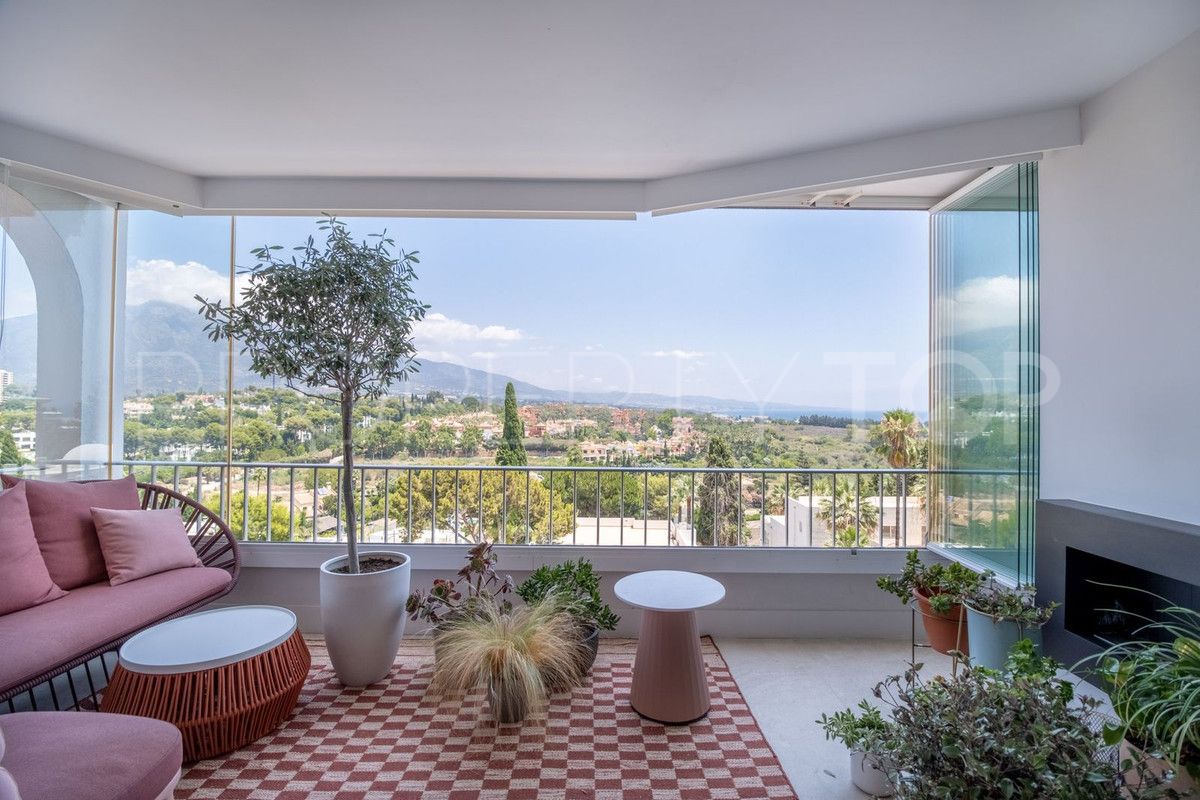 For sale 2 bedrooms apartment in Marbella - Puerto Banus