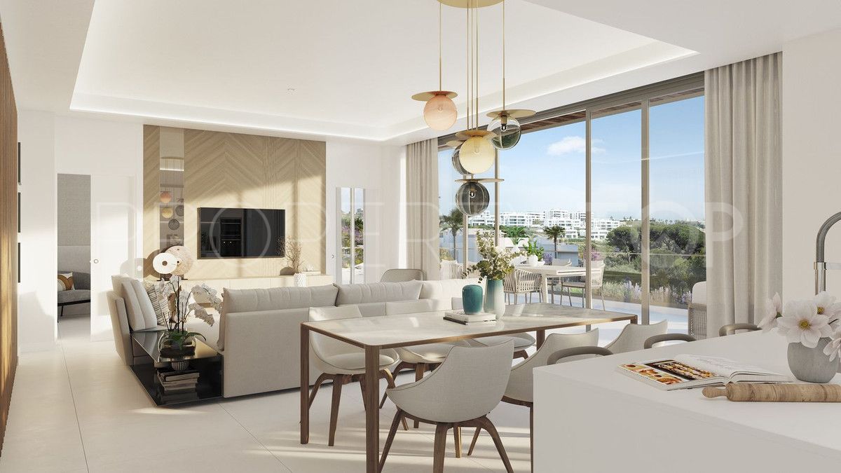 Apartamento planta baja con 4 dormitorios en venta en Marbella Ciudad