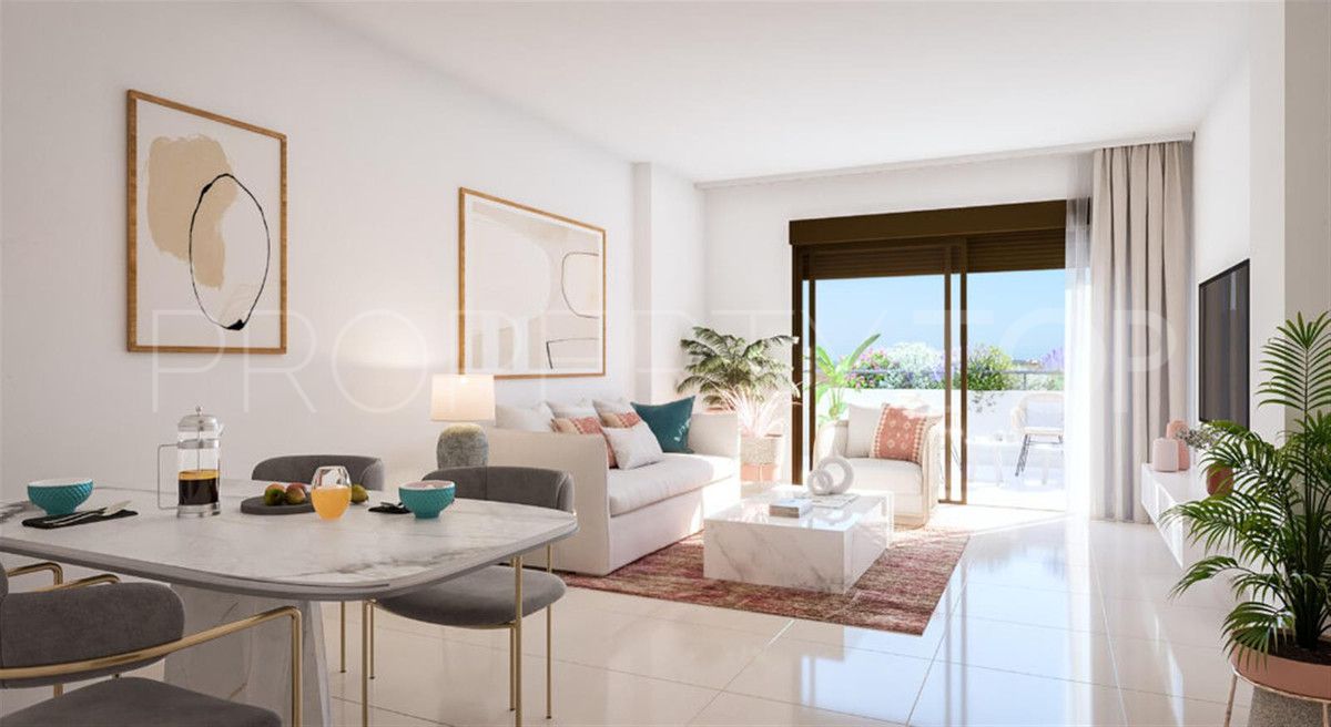 Apartamento planta baja en venta de 3 dormitorios en Estepona