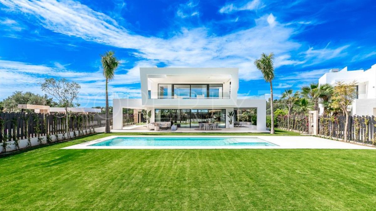 Villa con 5 dormitorios en venta en Marbella Golden Mile