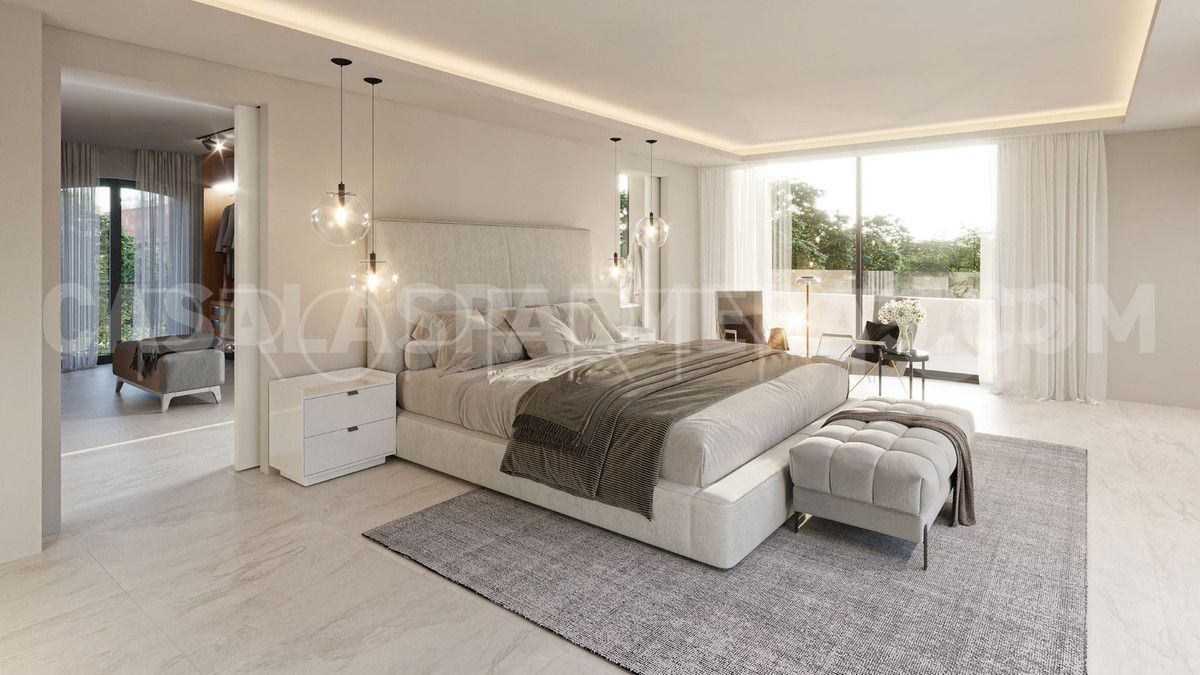 Buy 5 bedrooms villa in Las Brisas del Golf