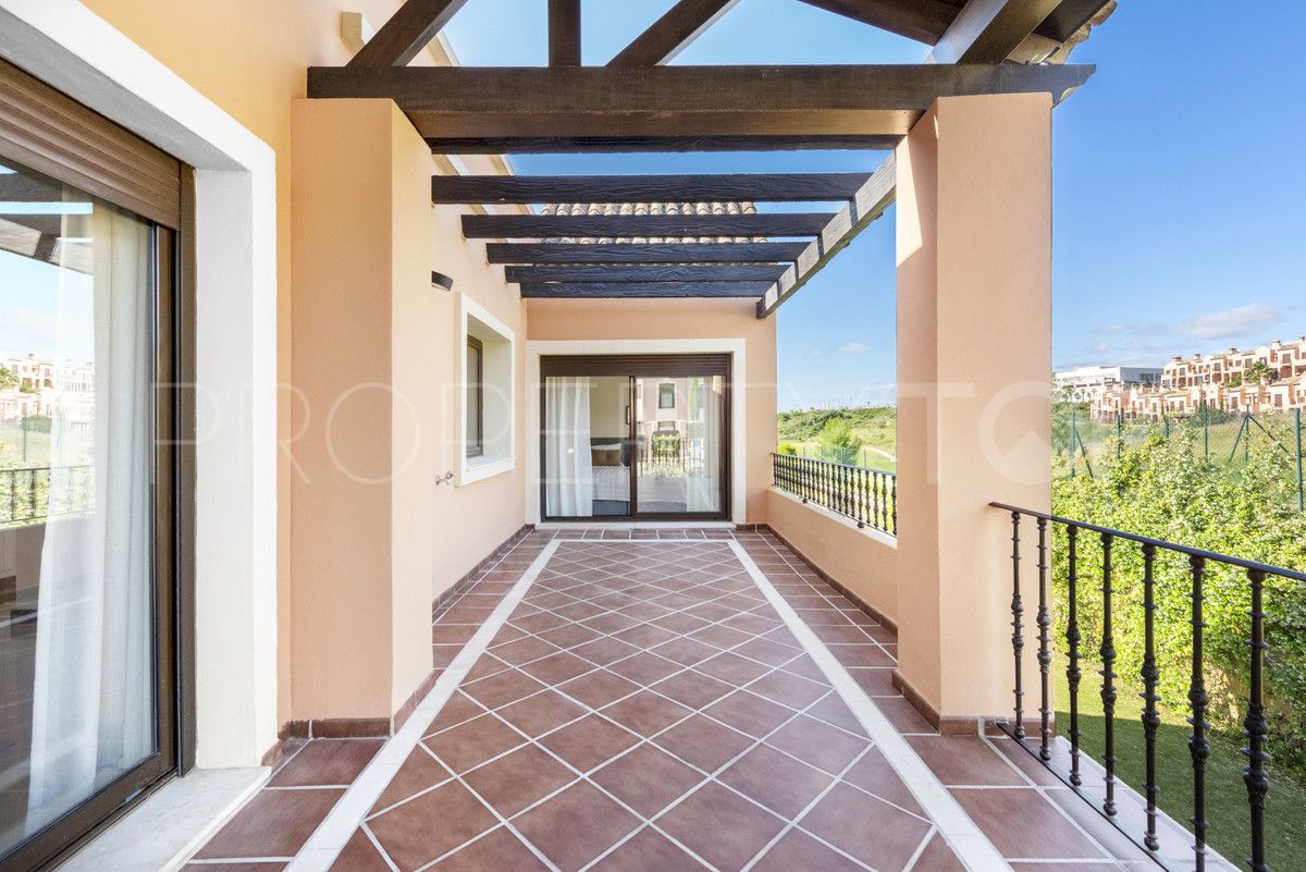 Villa a la venta con 3 dormitorios en Estepona