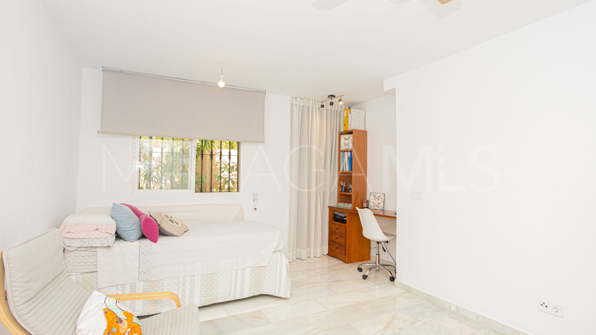 Markplanslägenhet for sale in Jardines de las Lomas