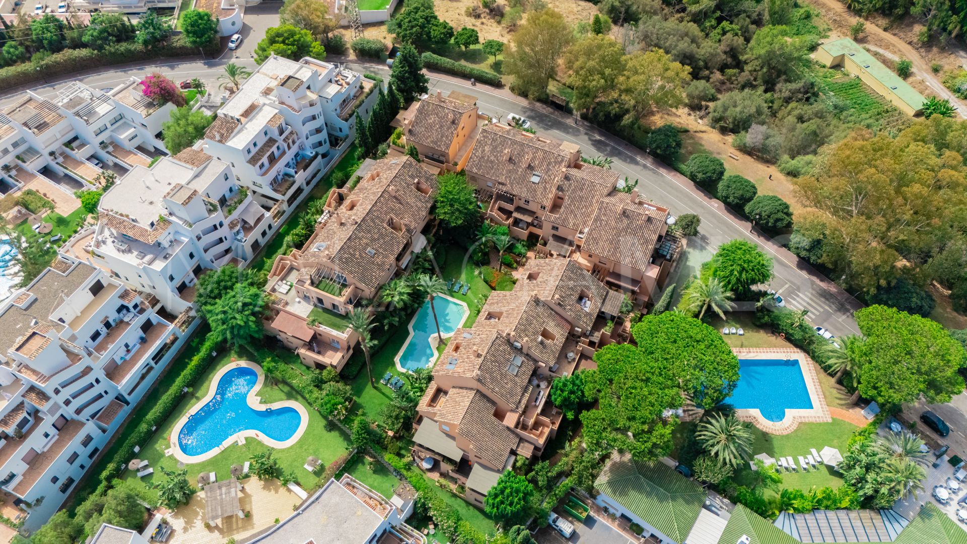 Markplanslägenhet for sale in Jardines de las Lomas