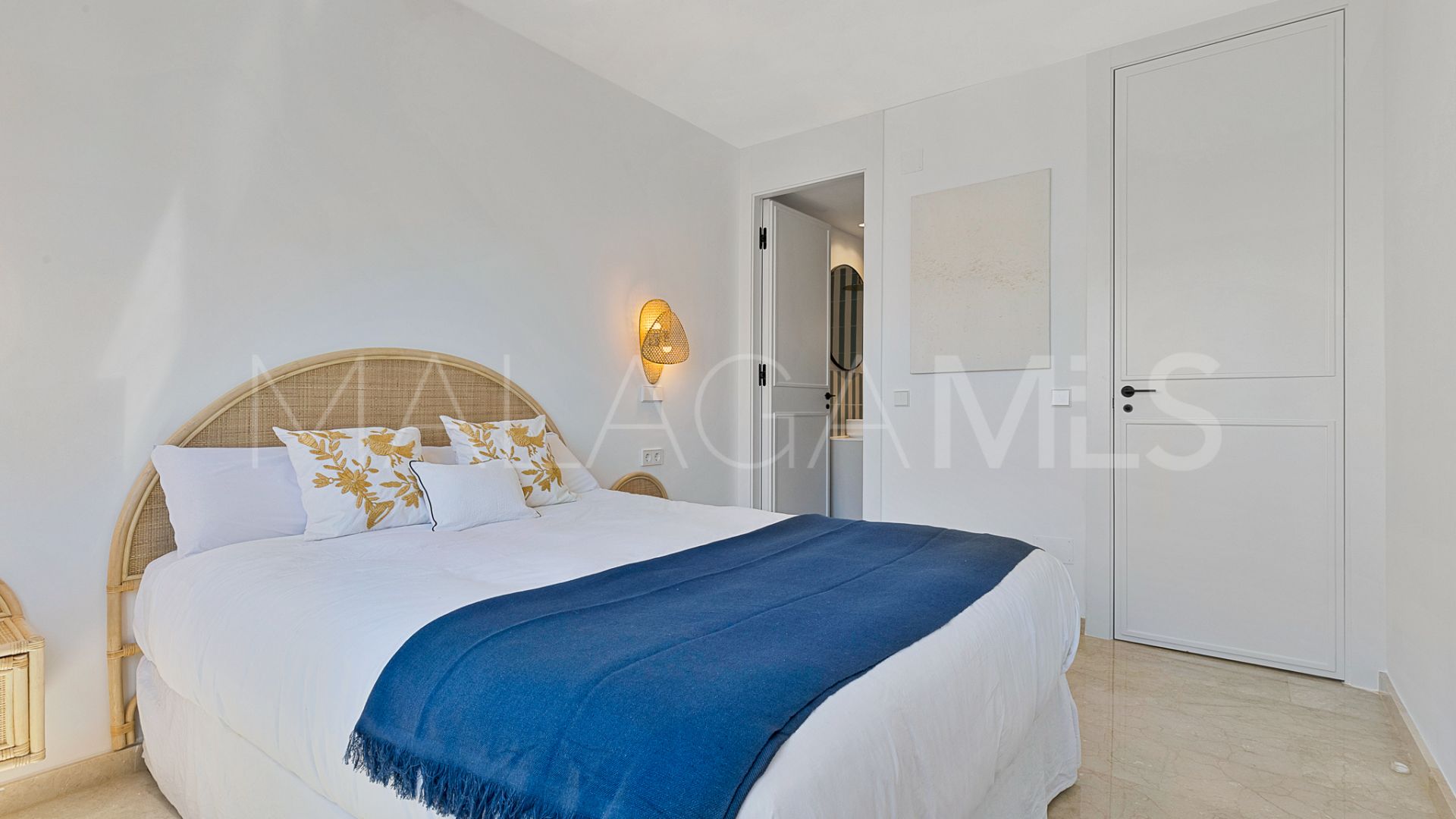 Radhus for sale in Guadalmina Baja