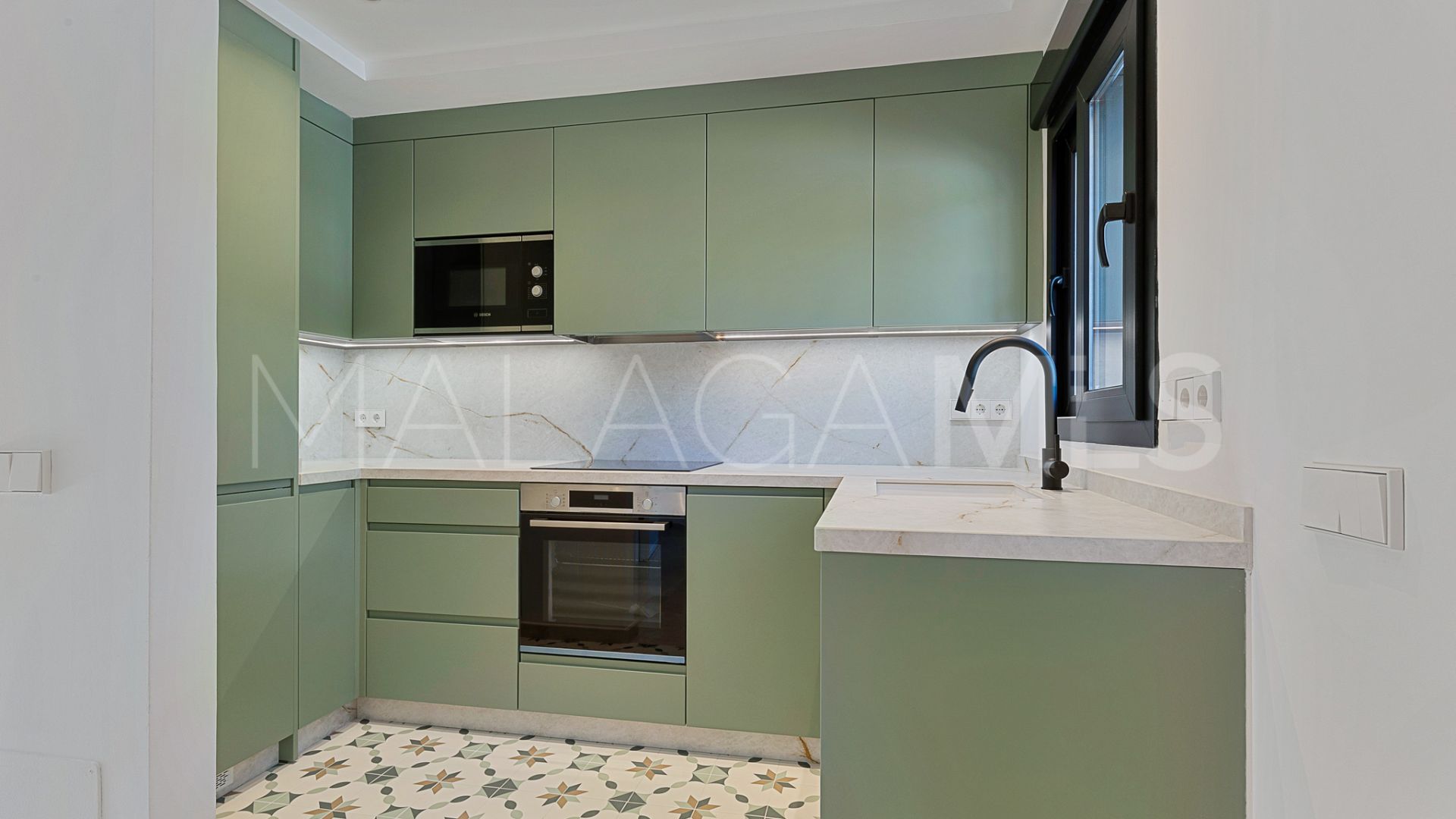 Radhus for sale in Guadalmina Baja