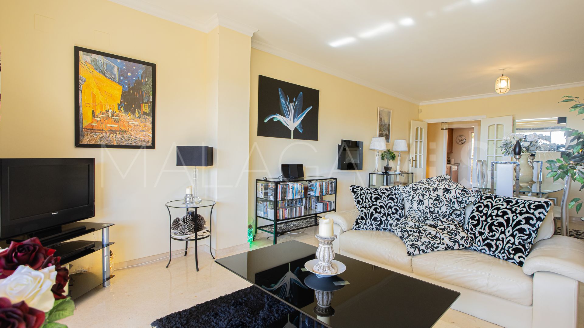 Lägenhet for sale in Elviria