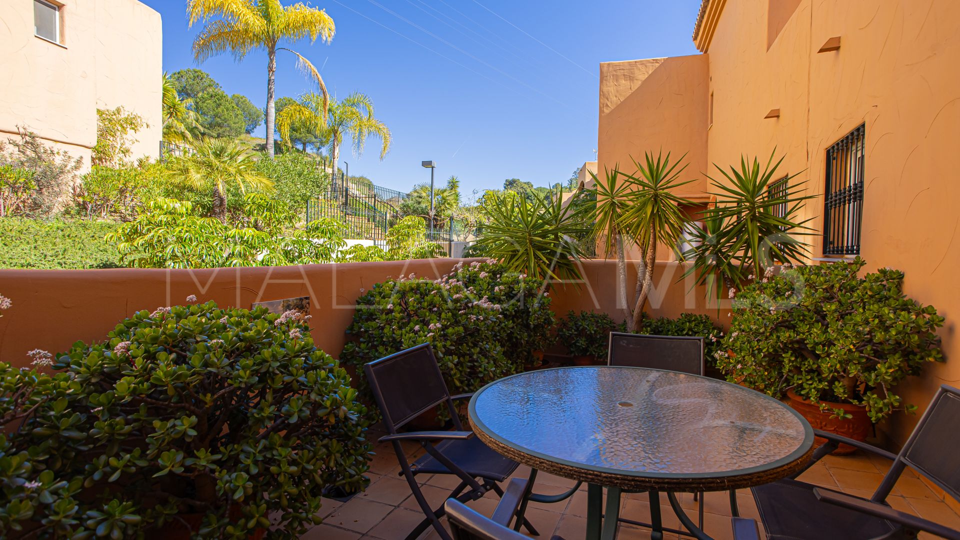 Lägenhet for sale in Elviria