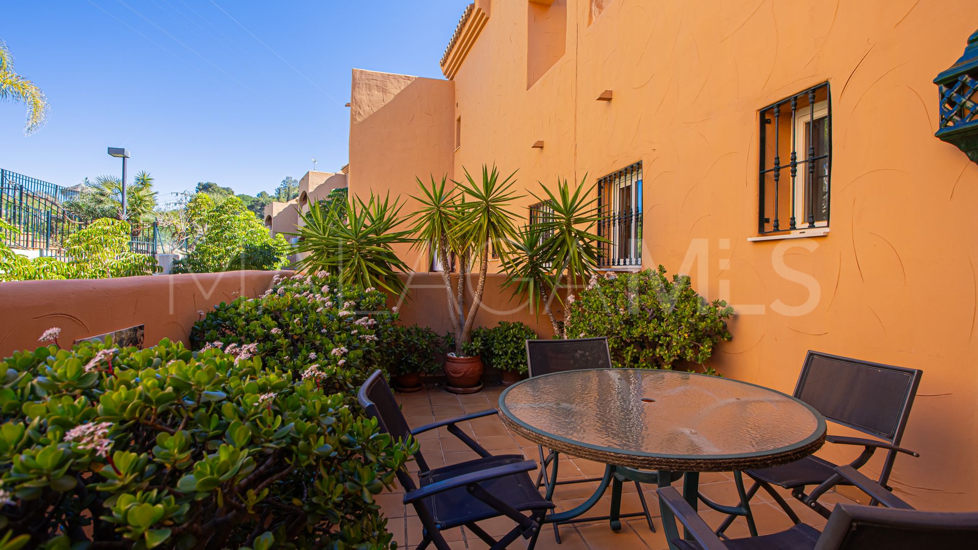Lägenhet for sale in Elviria