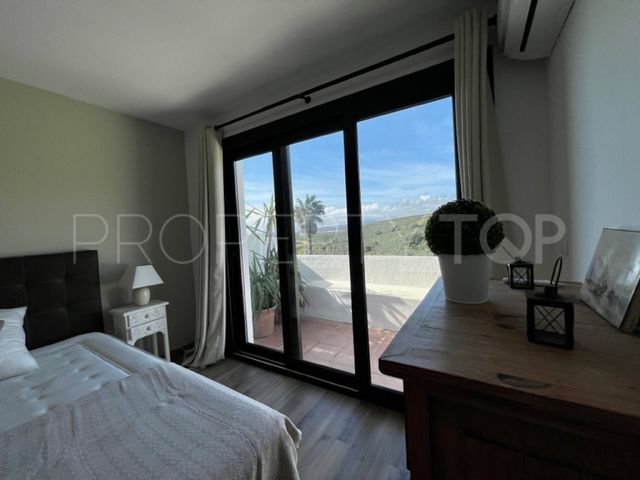 Town house in Torreguadiaro for sale