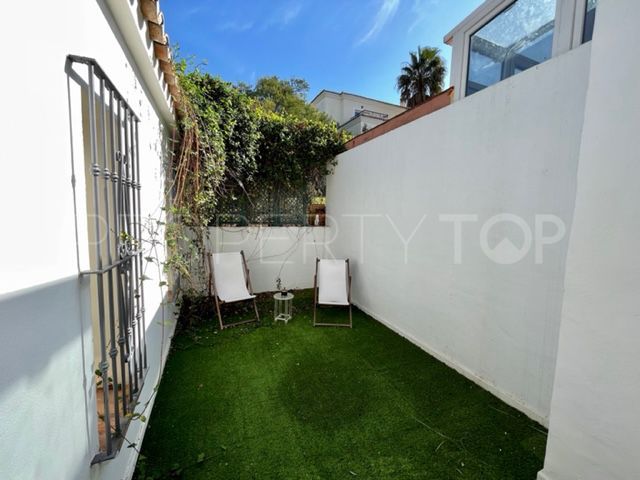 Town house in Torreguadiaro for sale