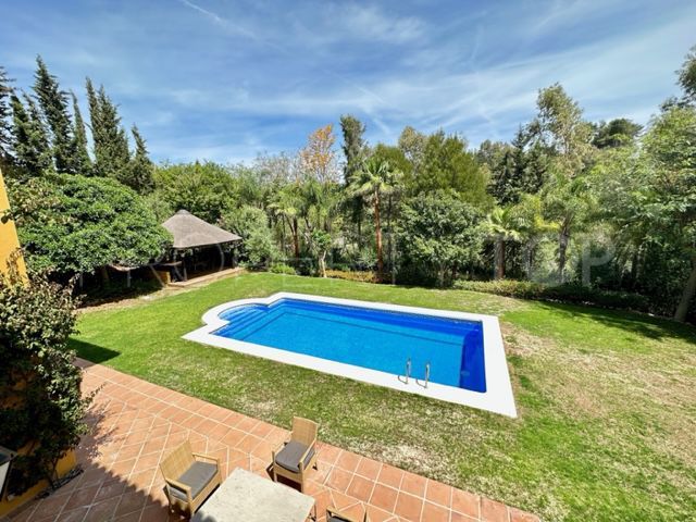 For sale villa in Sotogrande Alto