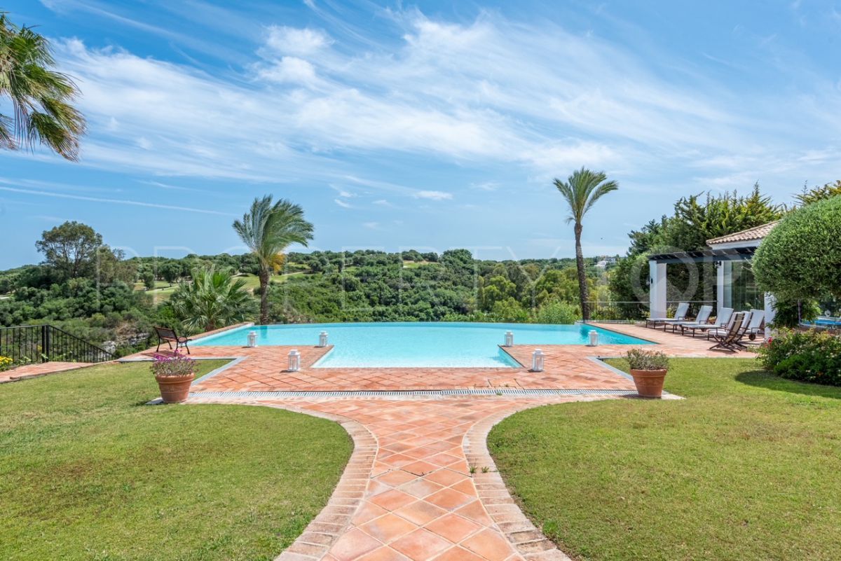 For sale villa in Sotogrande Alto