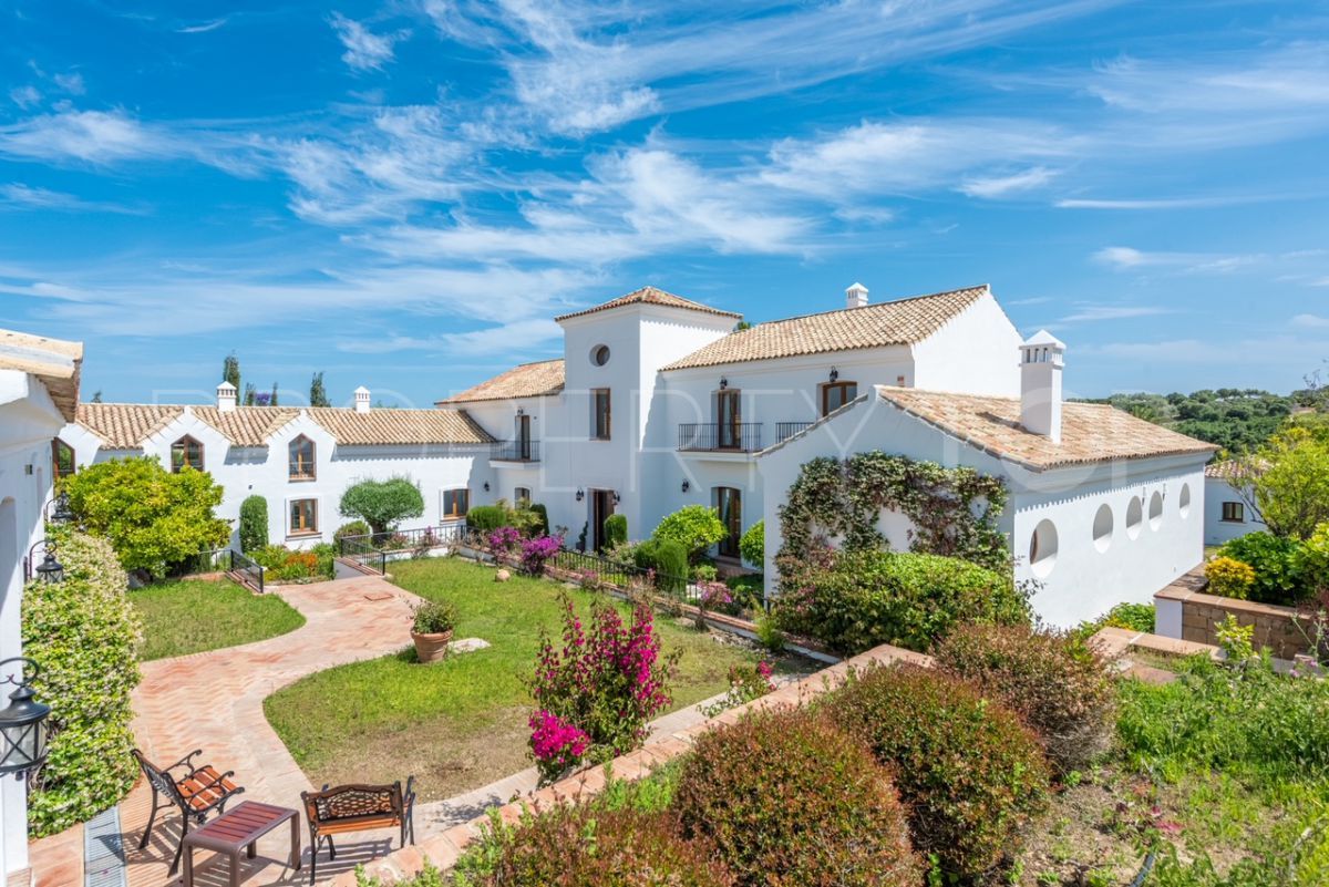 For sale villa in Sotogrande Alto