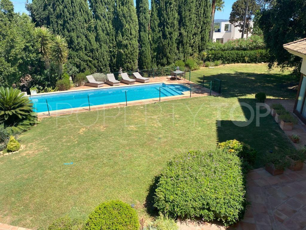 Se vende villa de 4 dormitorios en Sotogrande Alto