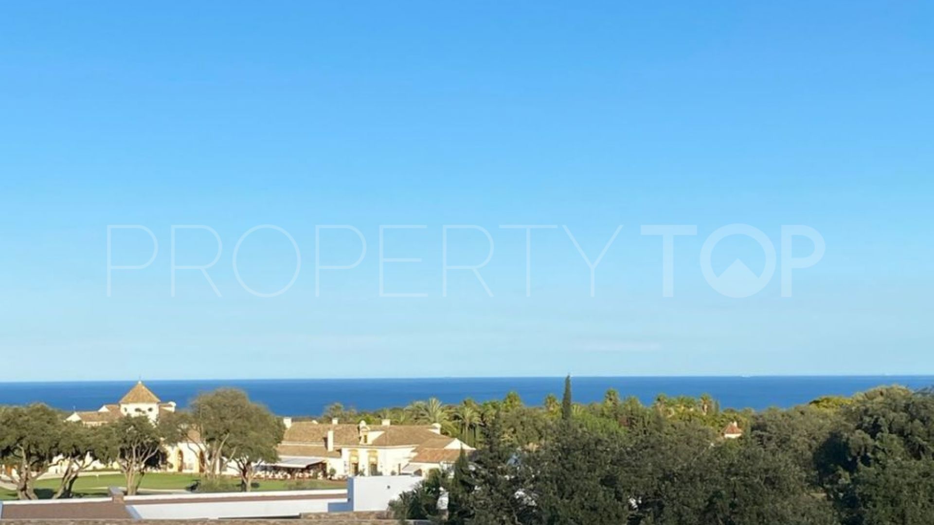 Villa for sale in San Roque with 6 bedrooms