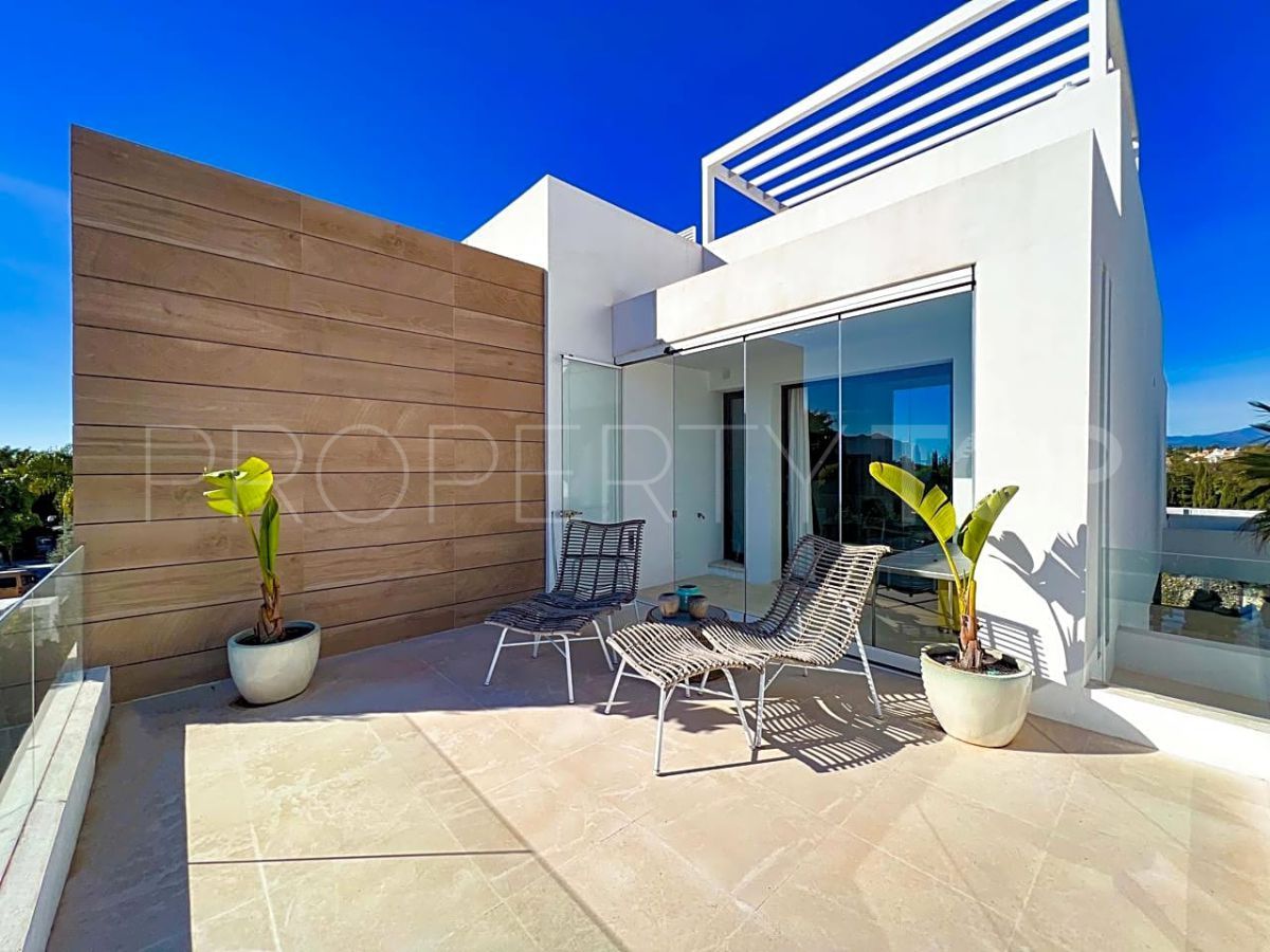 For sale villa in Los Monteros