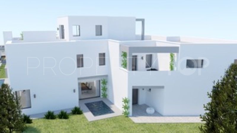 Buy villa in Sotogrande Alto