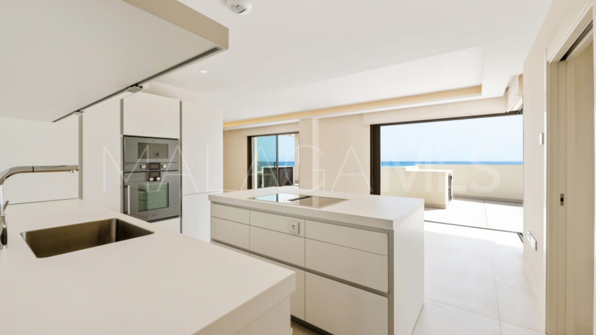 Se vende atico duplex de 4 bedrooms in Velaya