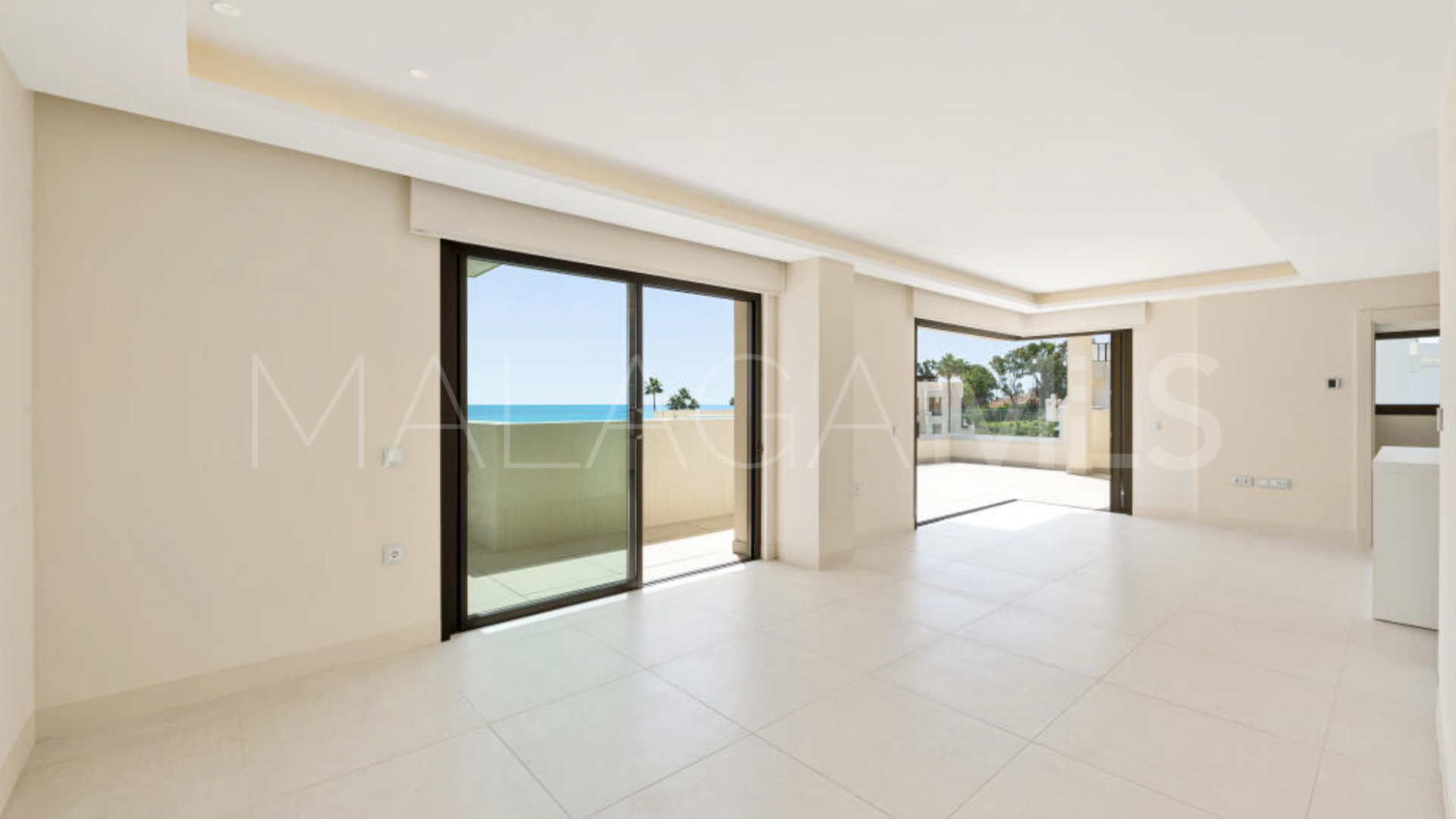 Se vende atico duplex de 4 bedrooms in Velaya