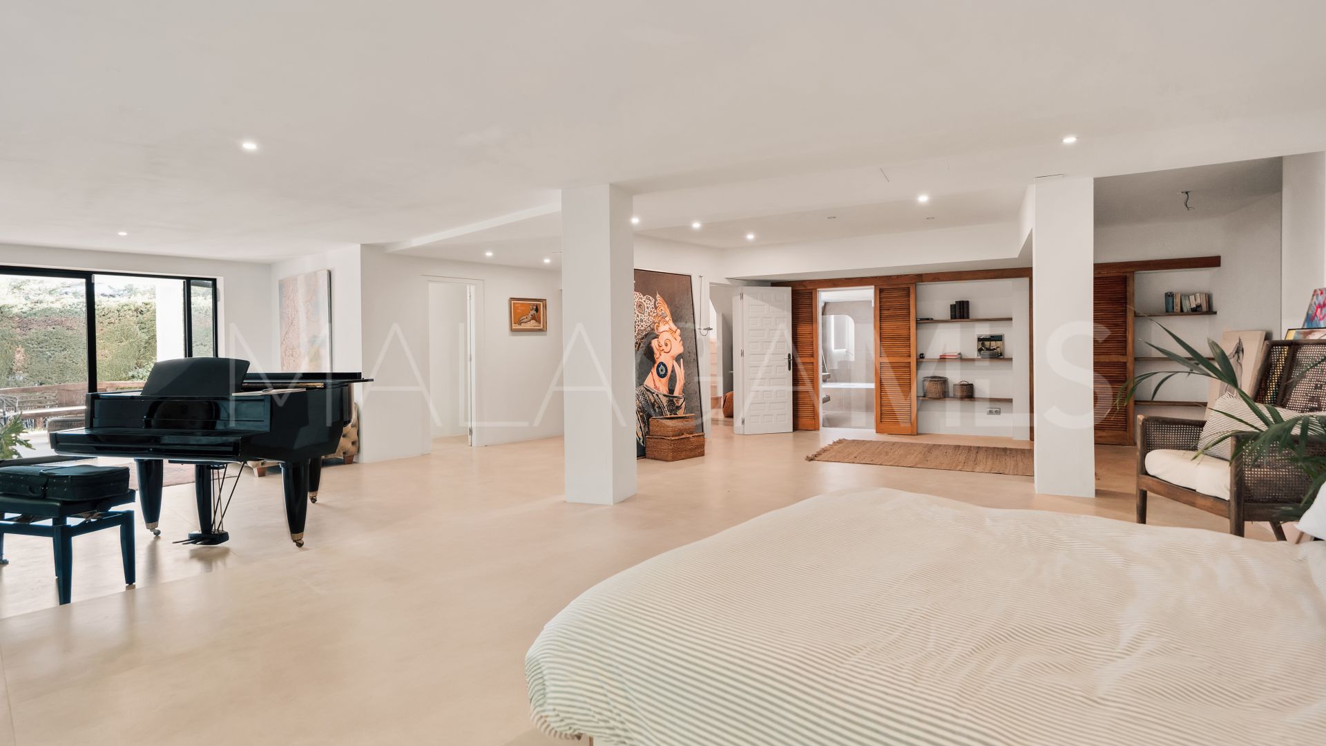 Villa for sale in Atalaya