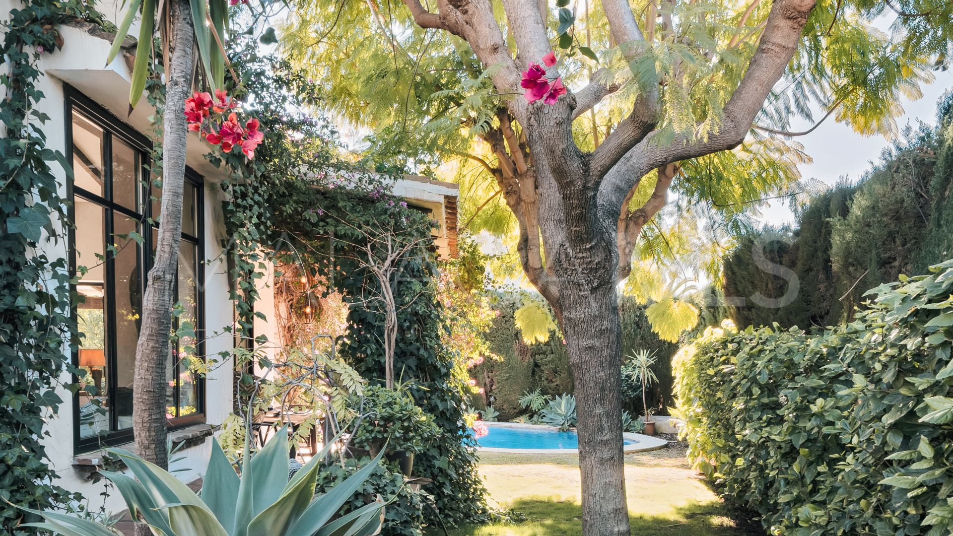 Villa for sale in Atalaya