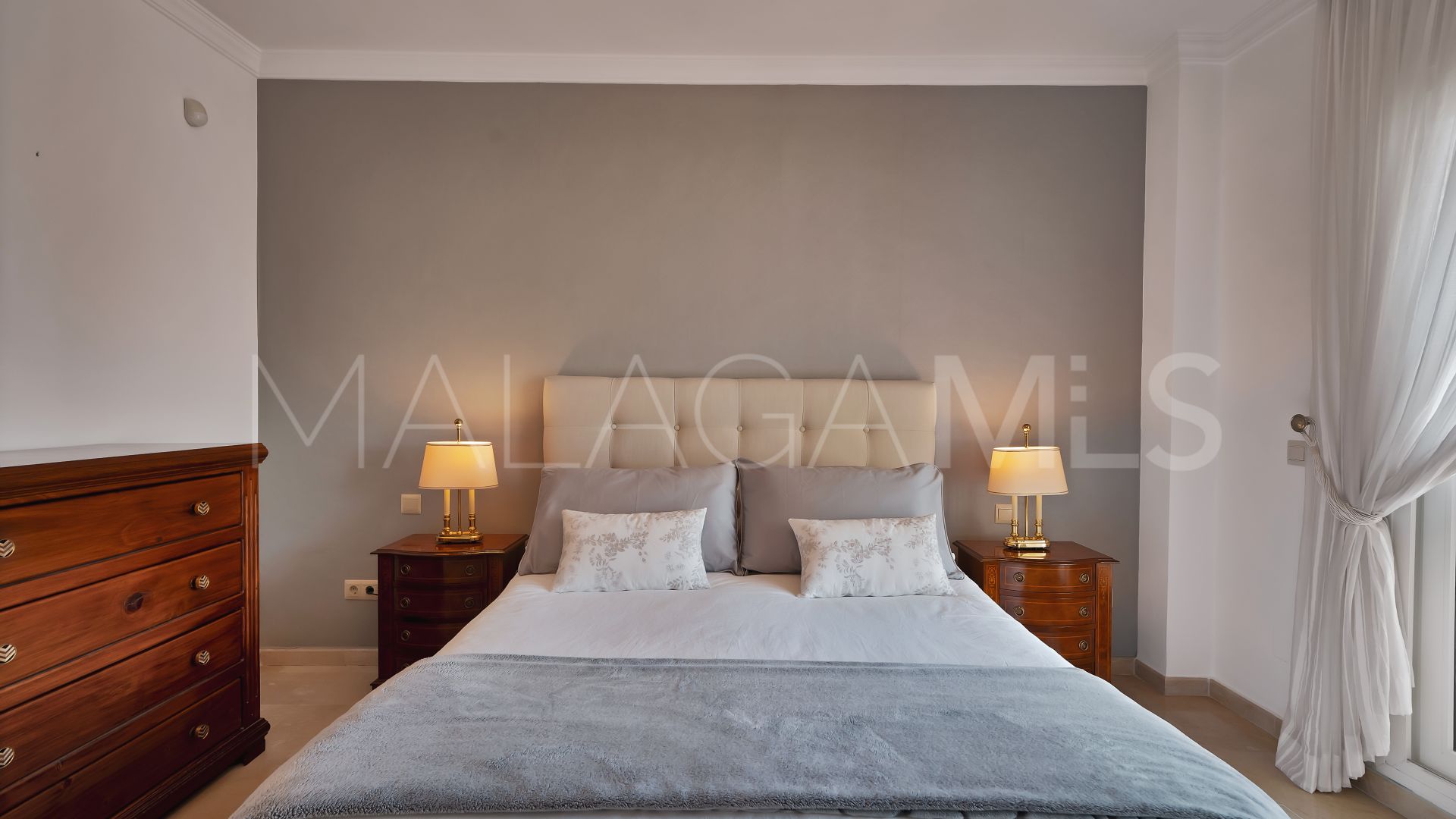 Ground floor apartment with 2 bedrooms for sale in Los Monteros Palm Beach
