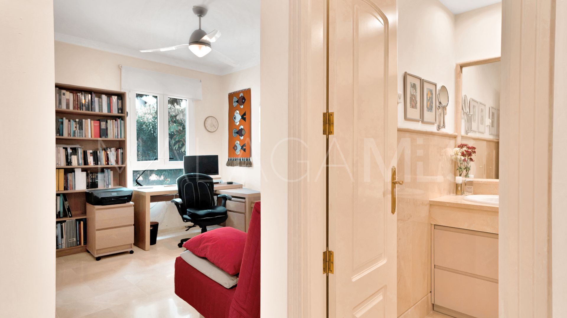 Ground floor apartment with 2 bedrooms for sale in Los Monteros Palm Beach