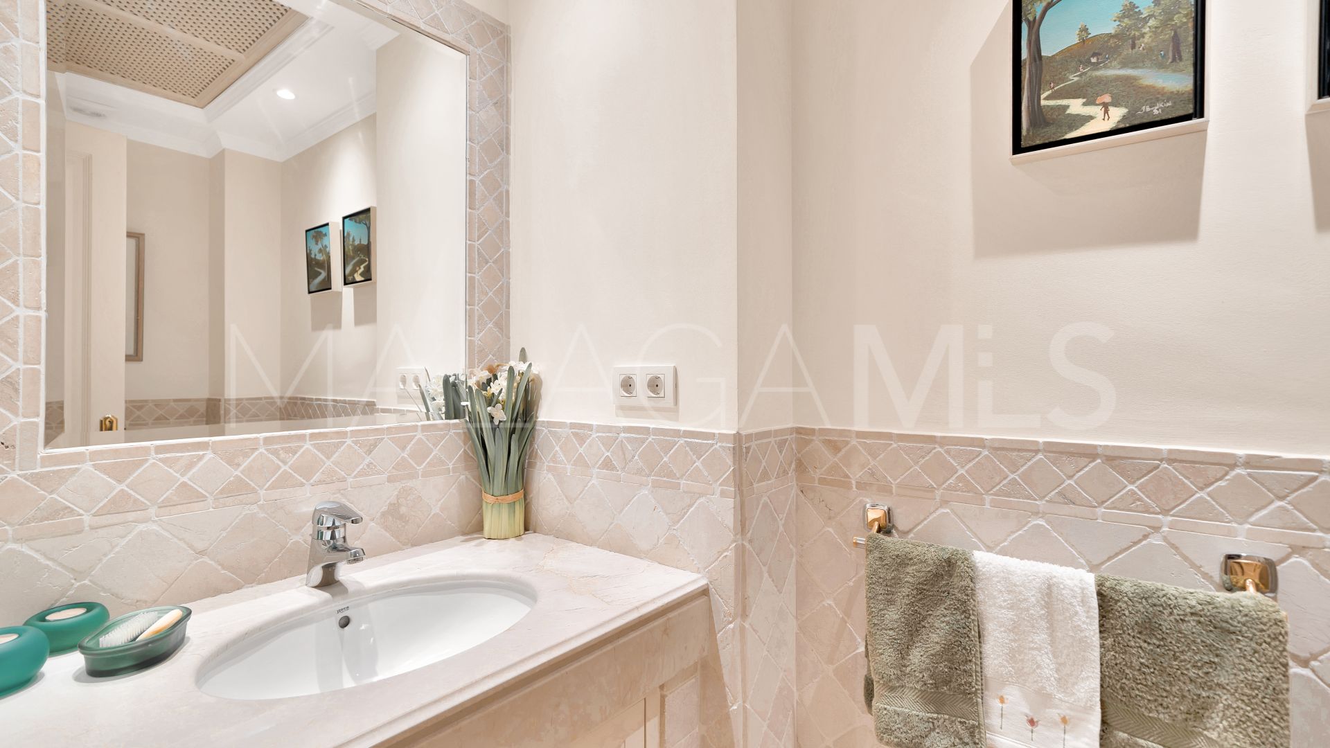 Buy atico duplex de 3 bedrooms in Las Alamandas