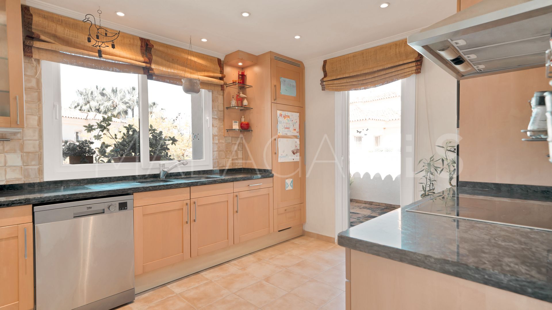 Buy atico duplex de 3 bedrooms in Las Alamandas