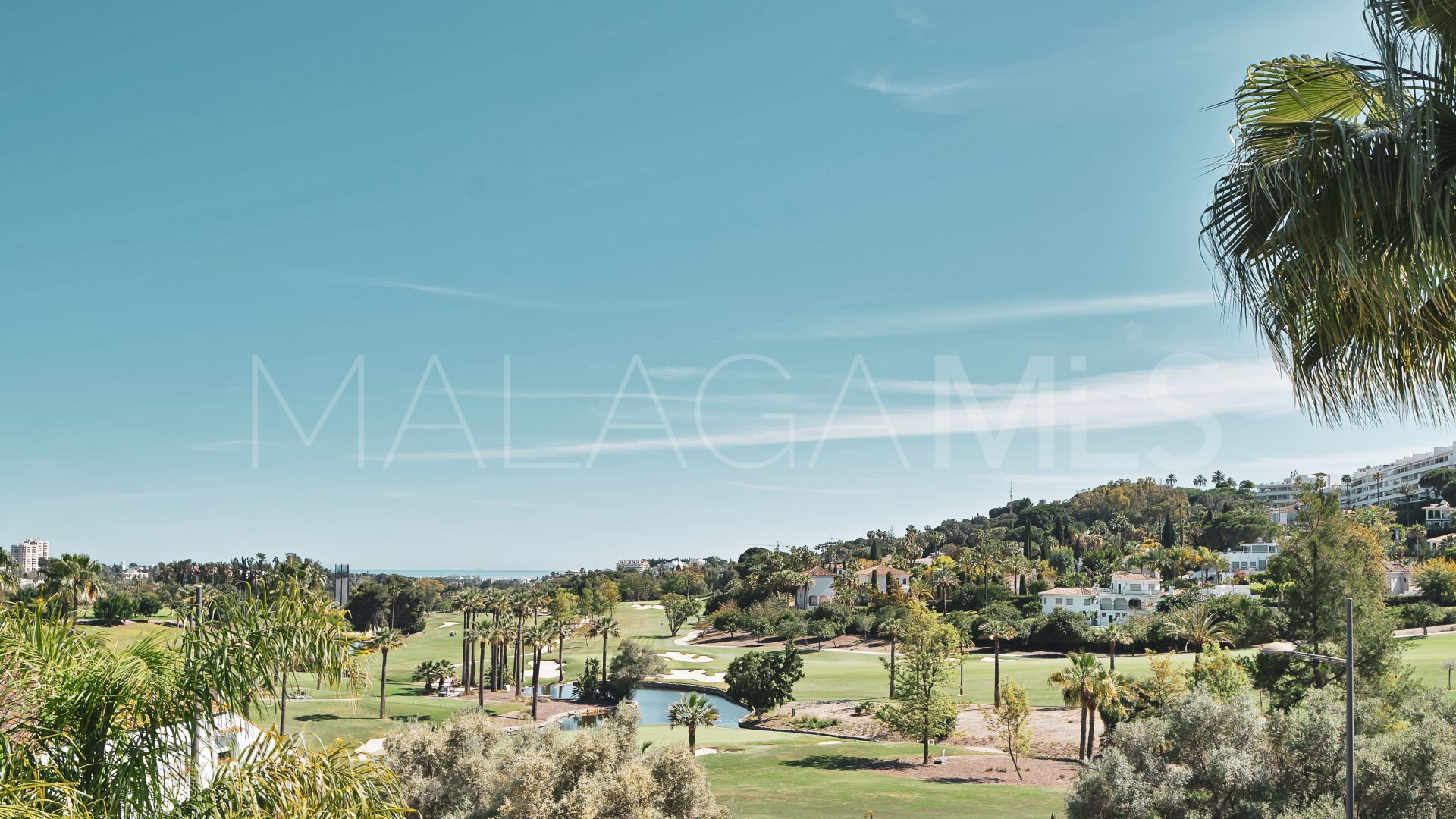 Buy atico duplex de 3 bedrooms in Las Alamandas
