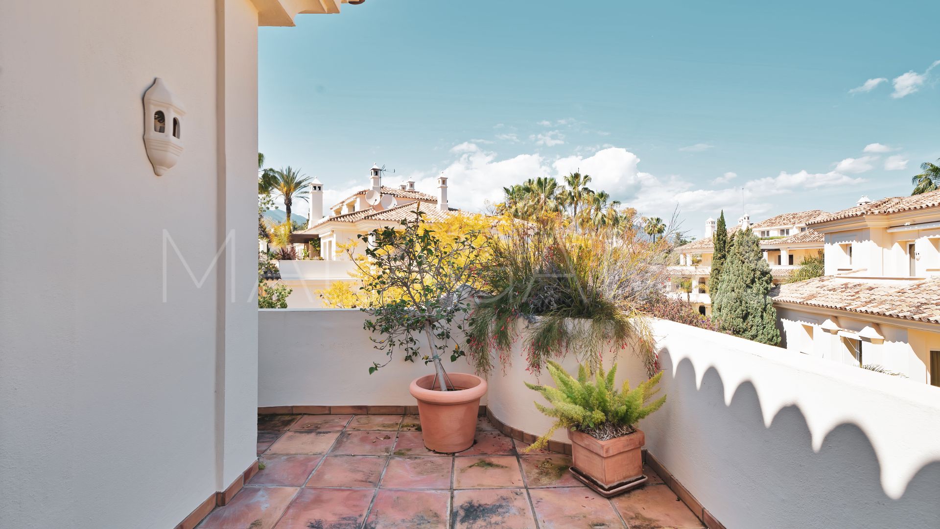 Buy atico duplex de 3 bedrooms in Las Alamandas