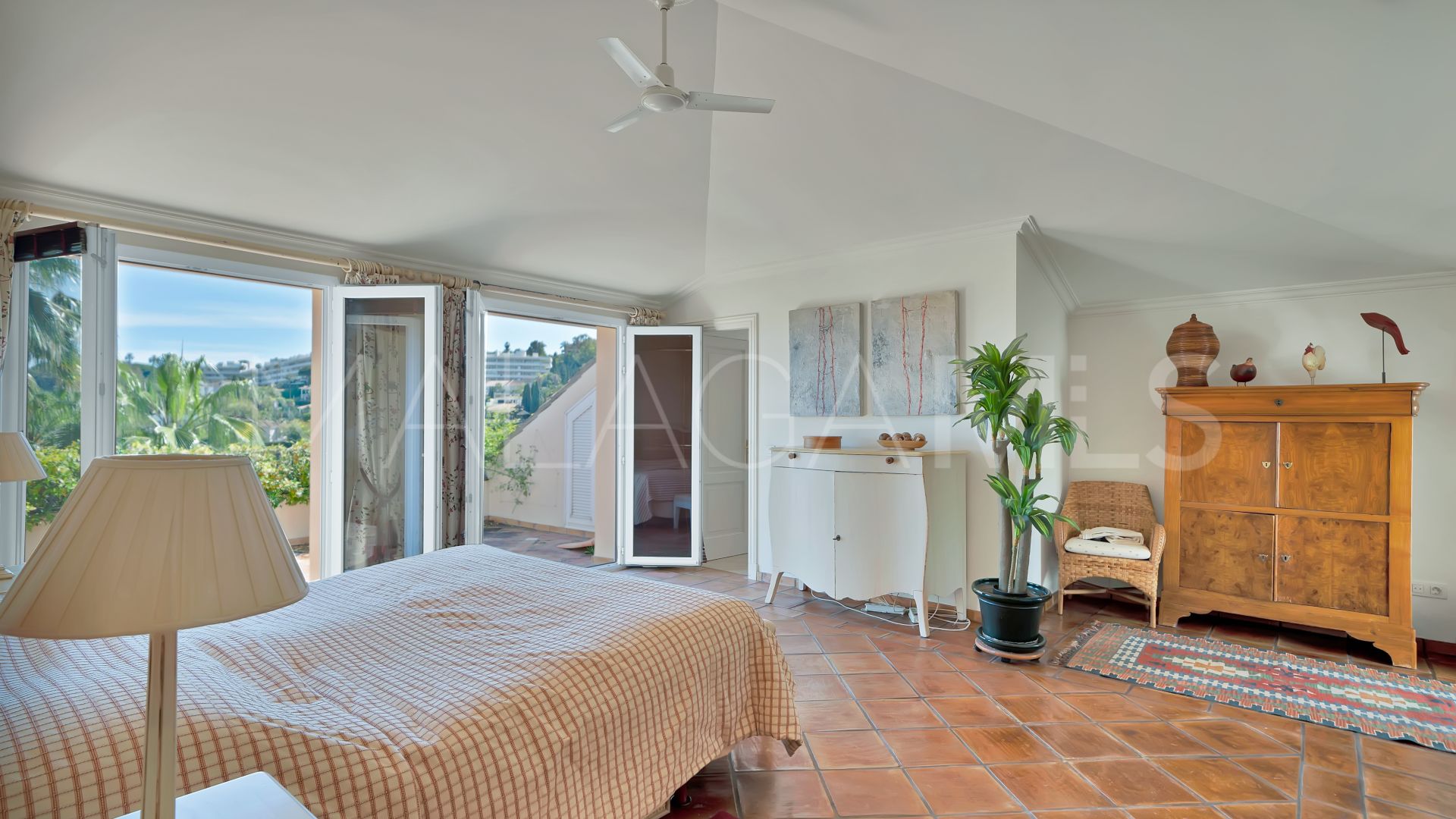 Buy atico duplex de 3 bedrooms in Las Alamandas