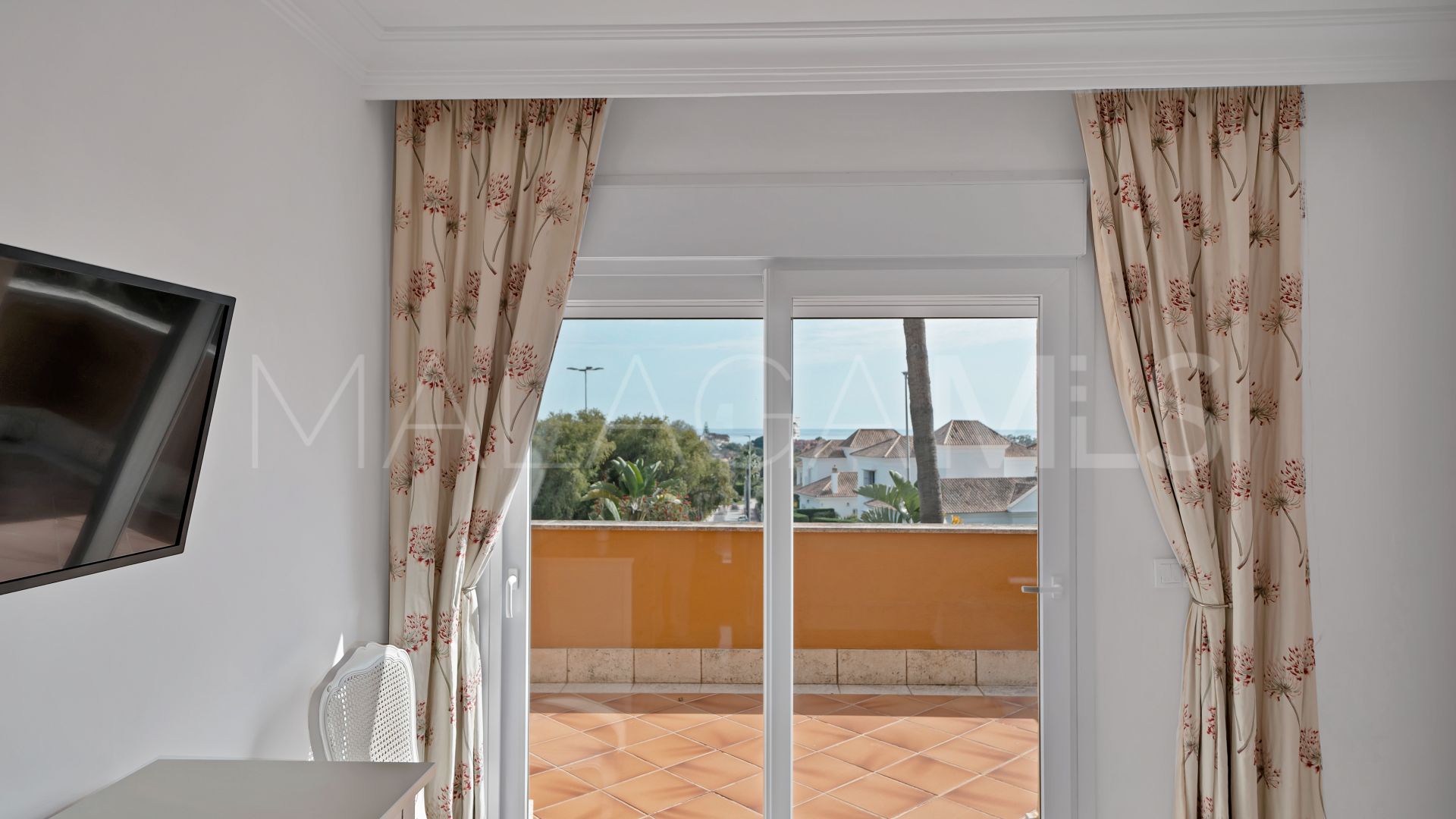 Pareado for sale in Santa Clara with 3 bedrooms
