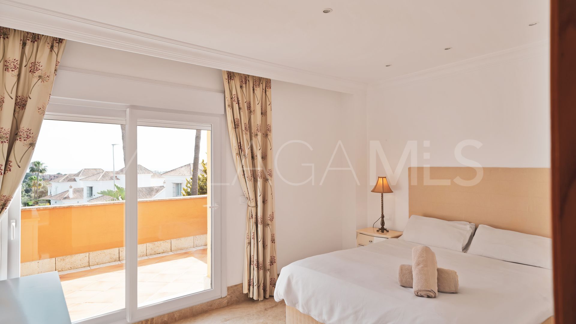 Pareado for sale in Santa Clara with 3 bedrooms
