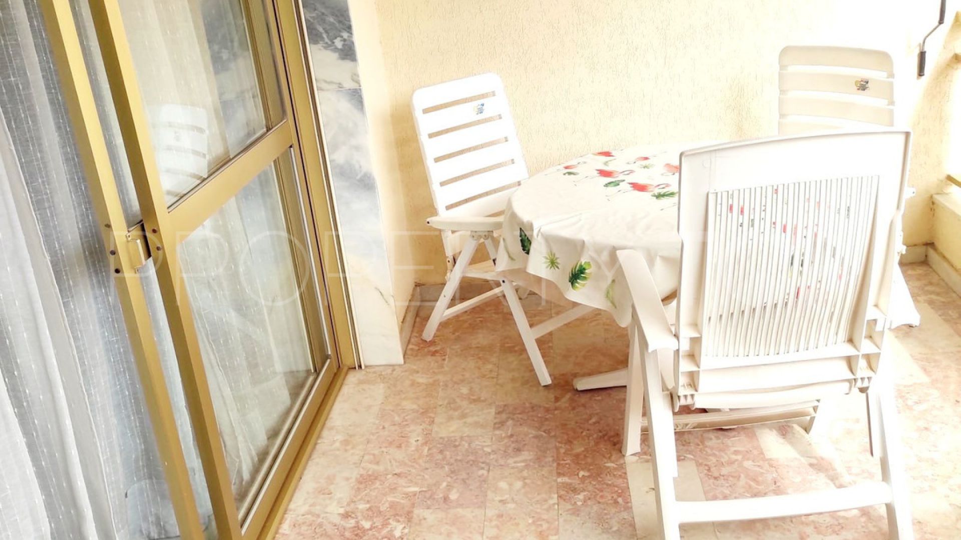 Apartamento a la venta en Fuengirola Centro de 3 dormitorios