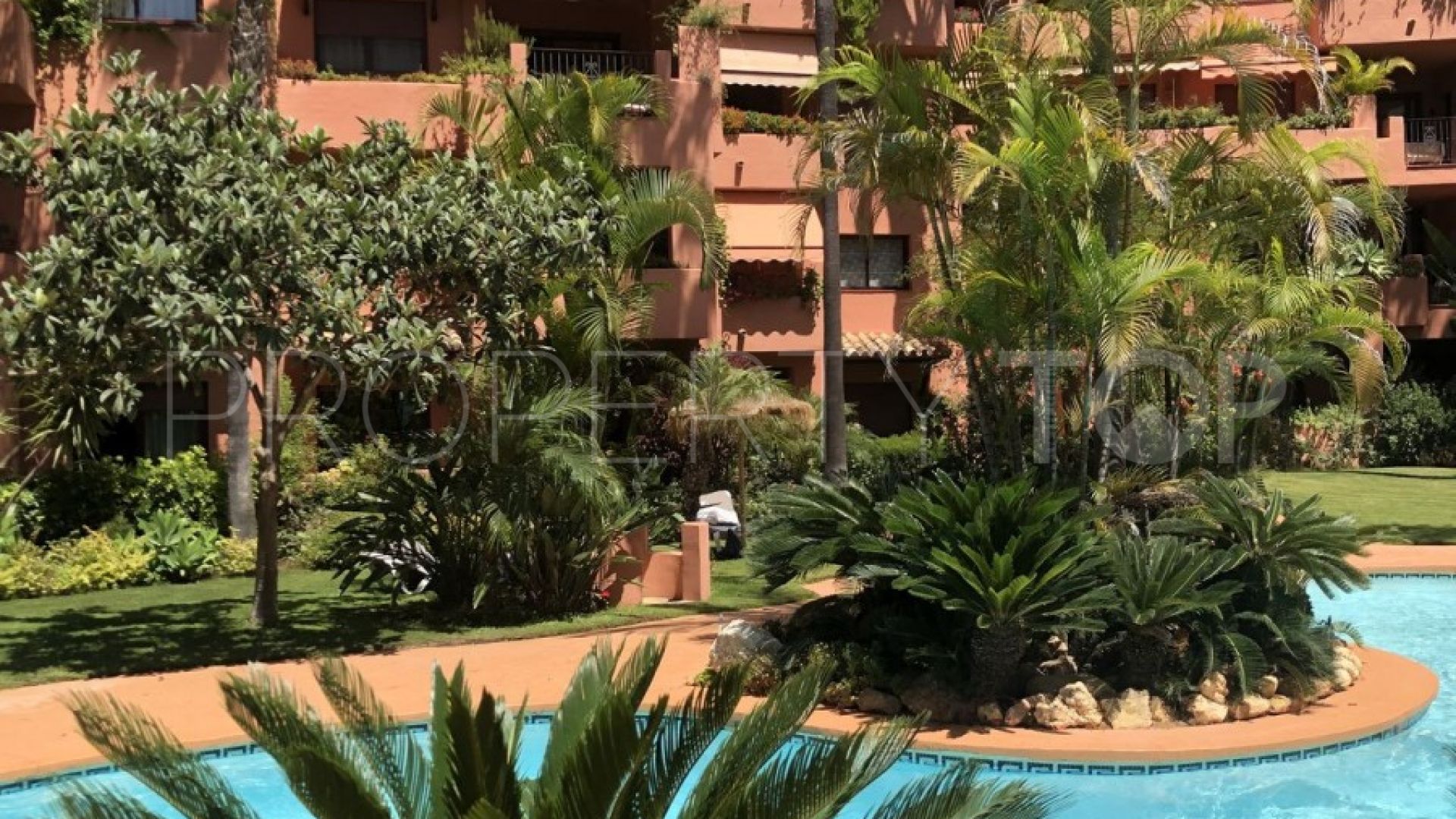 3 bedrooms ground floor apartment for sale in El Rosario