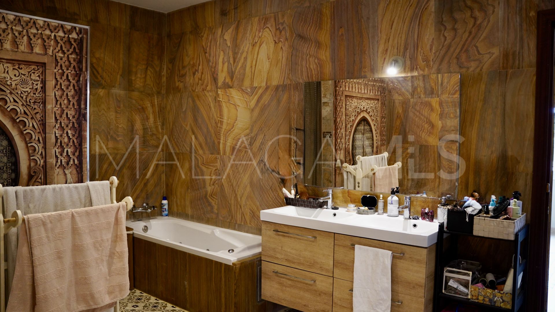 Se vende villa de 6 bedrooms in Guadalobon