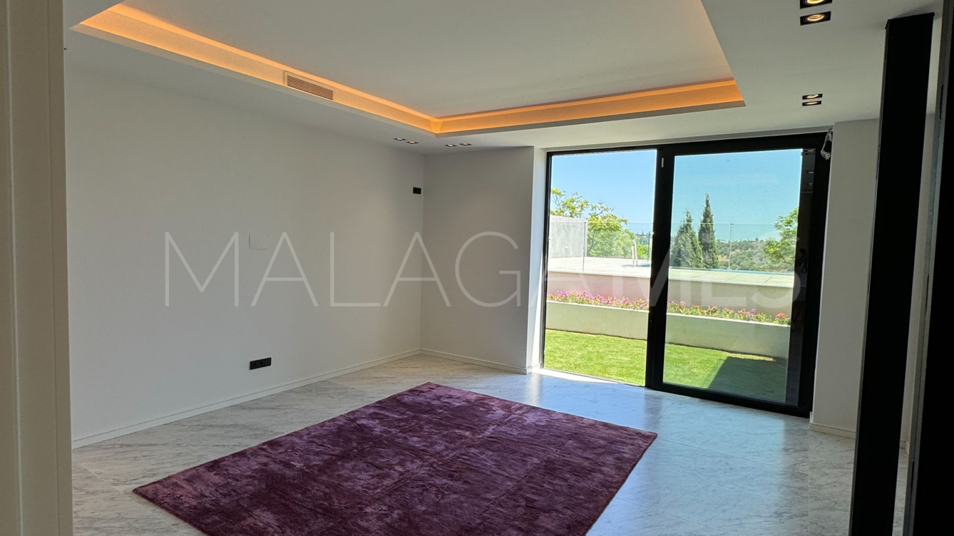 Villa de 5 bedrooms a la venta in Los Flamingos