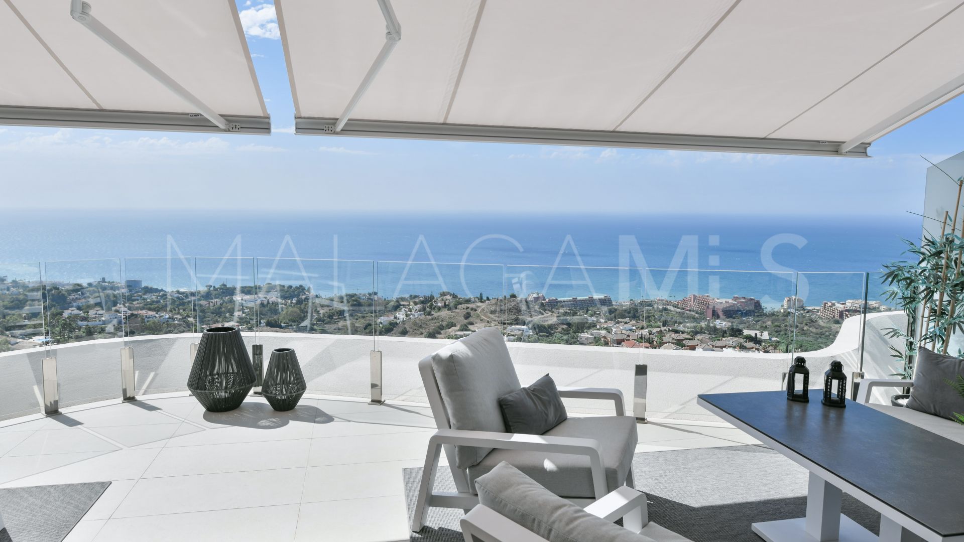 Duplex penthouse for sale in Benalmadena