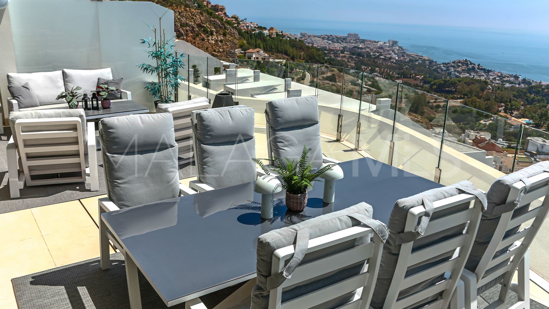 Duplex penthouse for sale in Benalmadena